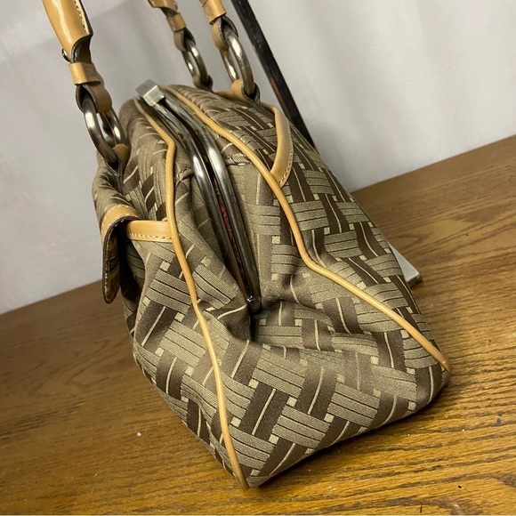 Vintage Nine West Monogram Fabric Leather Trim Shoulder Bag Purse Silver - Picture 4 of 16